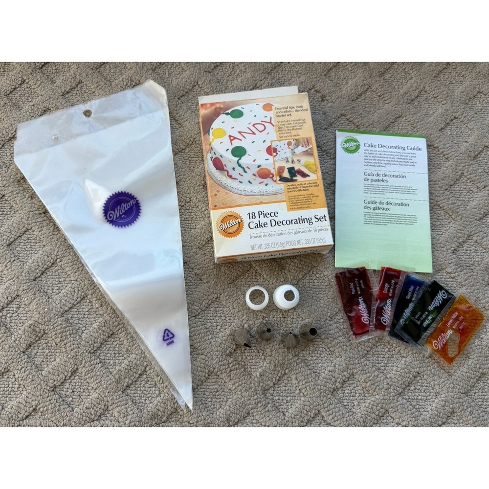 Wilton Industries Inc 18 Pc  Decorating Tip Set NEW